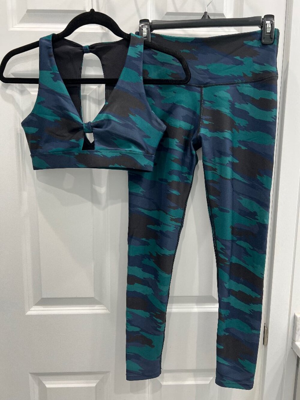 Soul Cycle sports bra (medium) & leggings (small); black/blue/green camo pattern